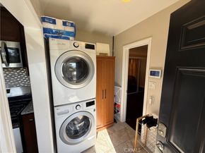 1978 S Holt Avenue, Los Angeles CA 90034