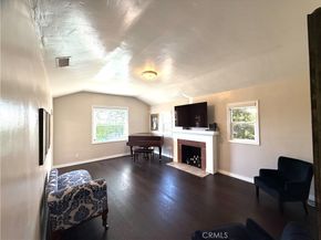1978 S Holt Avenue, Los Angeles CA 90034