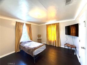 1978 S Holt Avenue, Los Angeles CA 90034