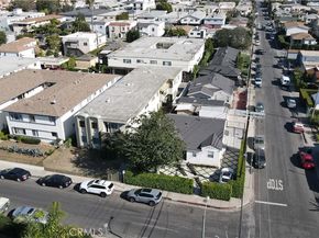 1978 S Holt Avenue, Los Angeles CA 90034