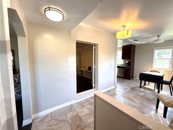 1978 S Holt Avenue, Los Angeles CA 90034