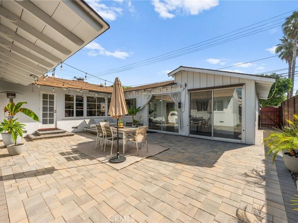 2689 Santa Ana Avenue, Costa Mesa CA 92627
