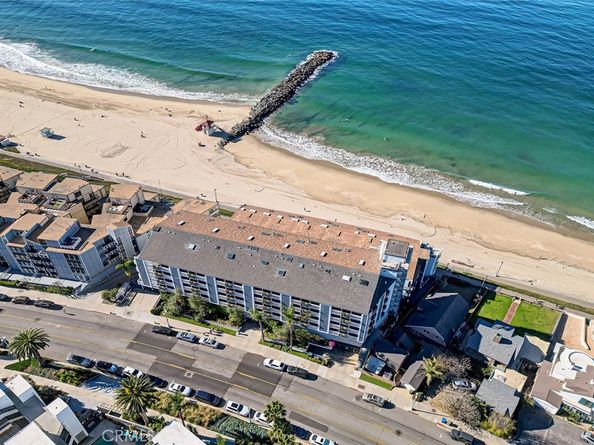 615 Esplanade 206, Redondo Beach CA 90277