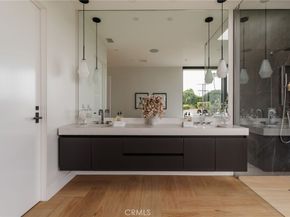 7200 Kentwood Avenue, Los Angeles CA 90045