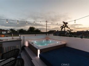 7200 Kentwood Avenue, Los Angeles CA 90045