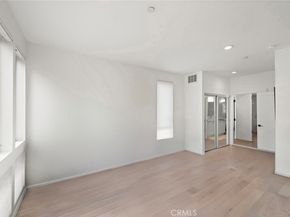 4151 Redwood Avenue #106, Los Angeles CA 90066