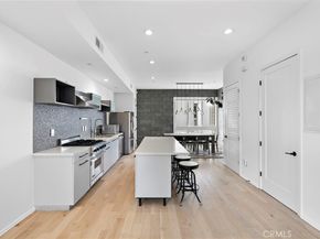 4151 Redwood Avenue #106, Los Angeles CA 90066