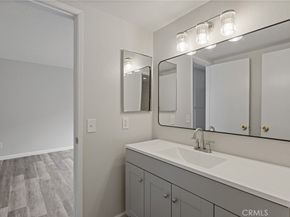 2352 Altisma 4, Carlsbad CA 92009