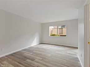 2352 Altisma 4, Carlsbad CA 92009