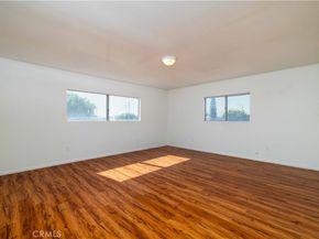 913 E 92nd, Los Angeles CA 90002