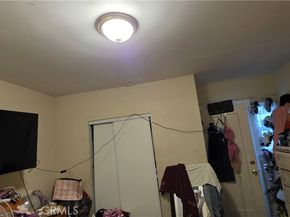 1249 W 39th Street 2, Los Angeles CA 90037