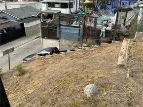 1947 Delta, Los Angeles CA 90026