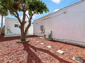 6612 2nd, Los Angeles CA 90043
