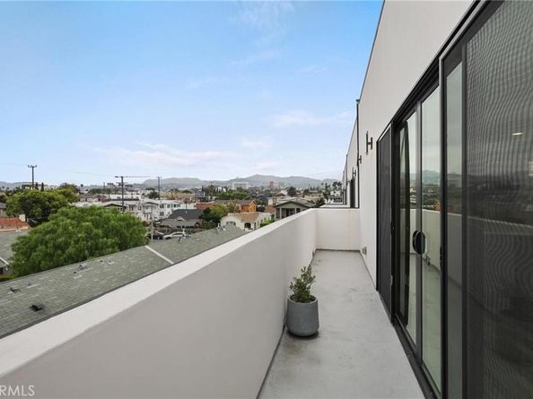 4136 3/4 Normal Avenue 3/4, Los Angeles CA 90029