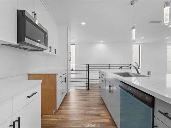 4136 3/4 Normal Avenue 3/4, Los Angeles CA 90029