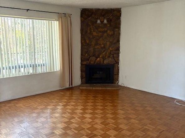 216 W Tujunga Avenue A, Burbank CA 91502