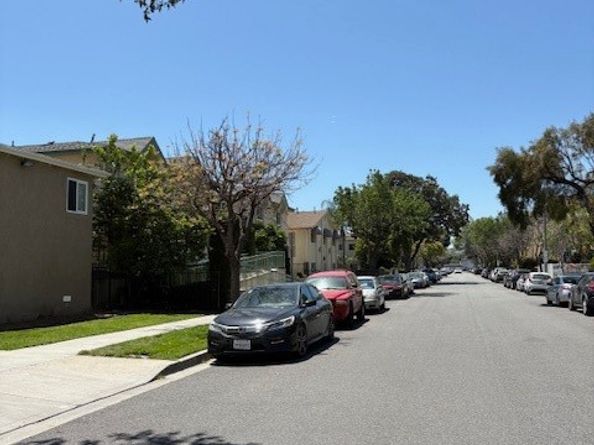 216 W Tujunga Avenue A, Burbank CA 91502