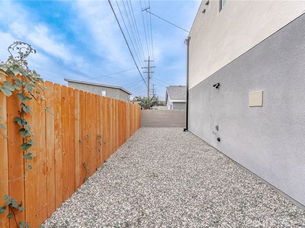 232 E Gage Avenue A, Los Angeles CA 90003