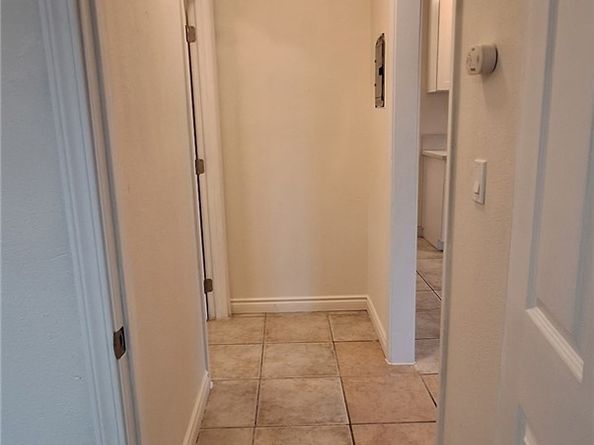 859 E 53rd Street 2, Los Angeles CA 90011