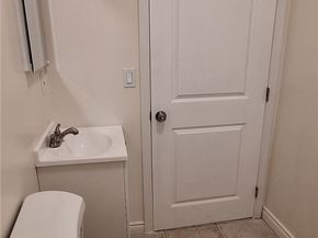 859 E 53rd Street 2, Los Angeles CA 90011