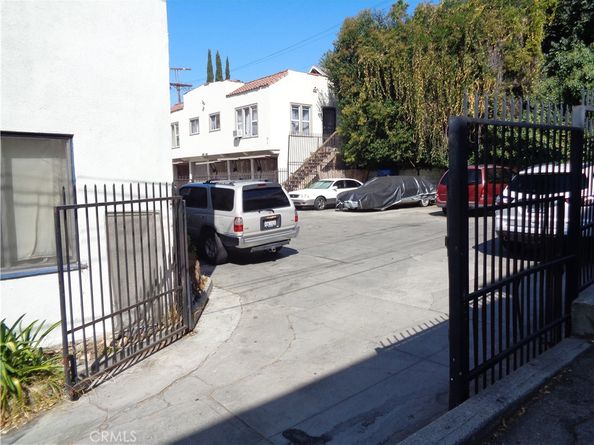 152 S Westmoreland Avenue, Los Angeles CA 90004