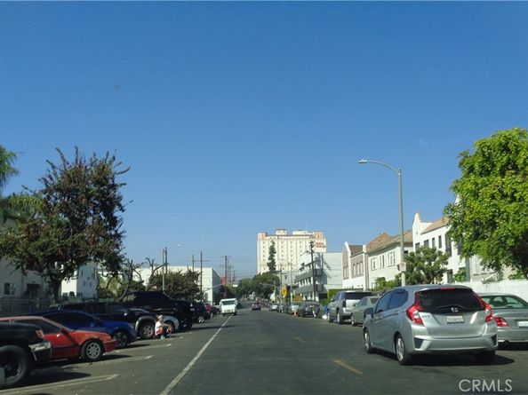 152 S Westmoreland Avenue, Los Angeles CA 90004