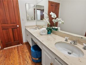 3003 Mesa Verde Drive, Burbank CA 91504
