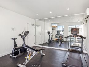 939 S Broadway 413, Los Angeles CA 90015