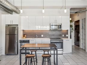 939 S Broadway 413, Los Angeles CA 90015
