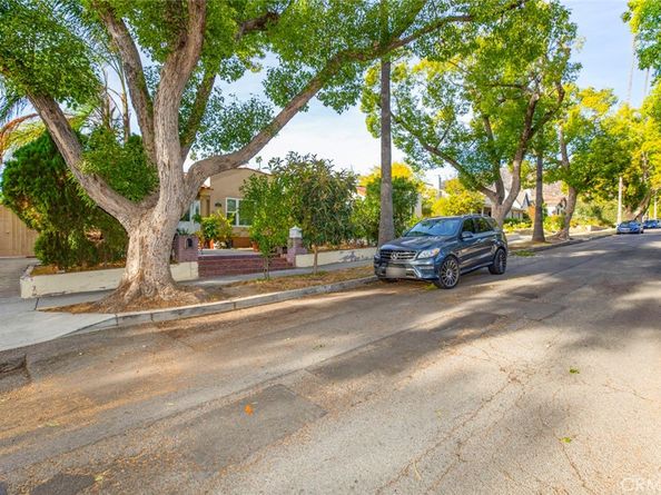 1207 Winchester Avenue, Glendale CA 91201