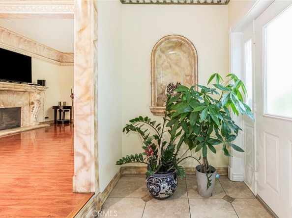 1207 Winchester Avenue, Glendale CA 91201
