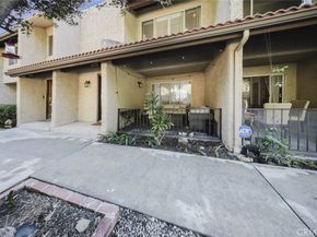 9775 Via Roma, Burbank CA 91504
