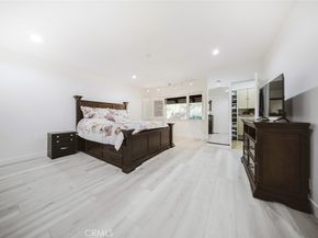 9775 Via Roma, Burbank CA 91504