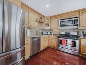 9775 Via Roma, Burbank CA 91504