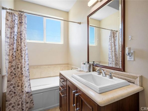 11323 Huston 1, North Hollywood CA 91601