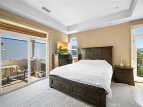 11323 Huston 1, North Hollywood CA 91601