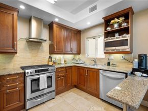 11323 Huston 1, North Hollywood CA 91601