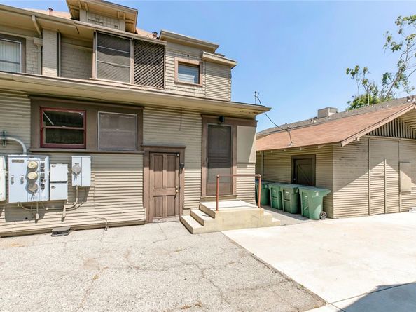 325 S Los Robles Avenue, Pasadena CA 91101