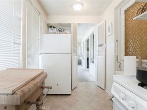 325 S Los Robles Avenue, Pasadena CA 91101