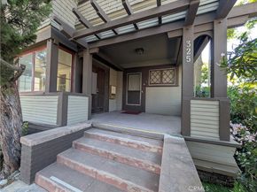 325 S Los Robles Avenue, Pasadena CA 91101