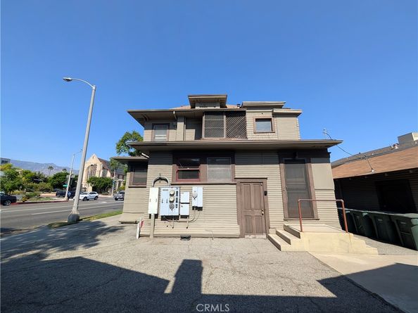 325 S Los Robles Avenue, Pasadena CA 91101