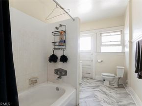 325 S Los Robles Avenue, Pasadena CA 91101