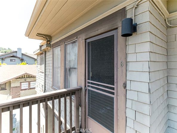 325 S Los Robles Avenue, Pasadena CA 91101