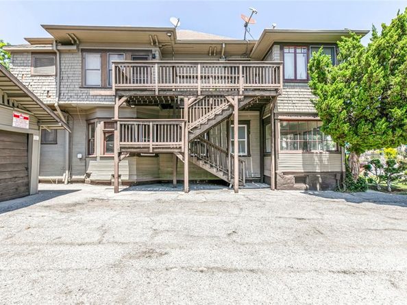 325 S Los Robles Avenue, Pasadena CA 91101