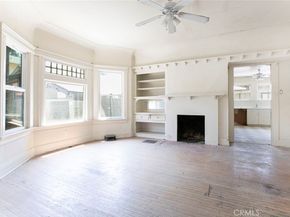 325 S Los Robles Avenue, Pasadena CA 91101