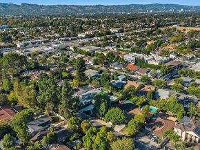 5725 Rhodes Avenue, Valley Village CA 91607
