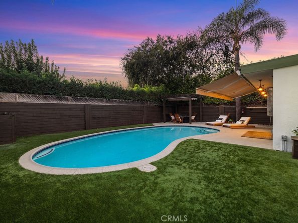 5725 Rhodes Avenue, Valley Village CA 91607