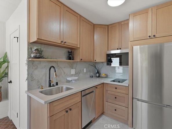 7404 Woodrow Wilson Drive, Los Angeles CA 90046
