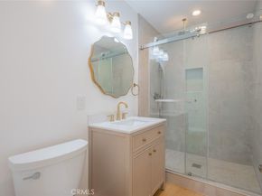 7734 N Glenoaks Boulevard, Burbank CA 91504