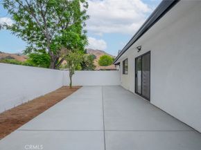 7734 N Glenoaks Boulevard, Burbank CA 91504